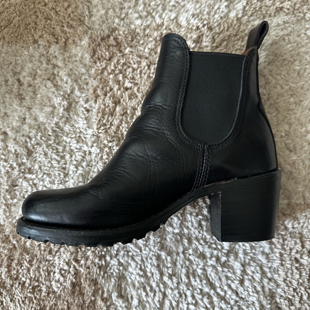 Frye Chelsea Boots